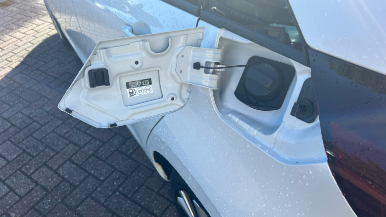 Honda Jazz 1.5 i-MMD Hybrid SR 5dr eCVT Hybrid Hatchback